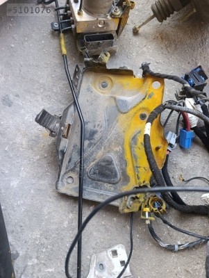 FİAT EGEA AKU ALTLIGI ÇIKMA