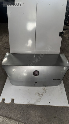 FİAT LİNEA GRİ BAGAJ KAPAĞI
