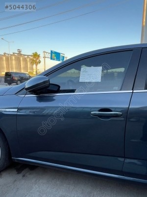 RENAULT MEGANE 4 SOL ÖN KAPI ORİJİNAL SÖKME
