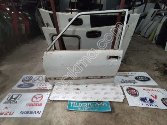 TOFAŞ 131 BEYAZ SOL ÖN KAPI