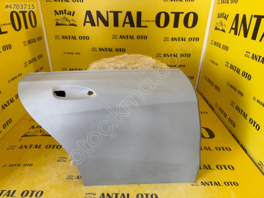 MERCEDES CLA 180 SAĞ ARKA KAPI ORJINAL