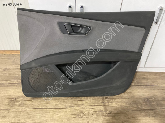 Seat Leon sağ ön Kapı döşemesi