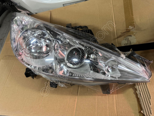 PEUGEOT 207 ÖN SAĞ FAR MERCEKLİ