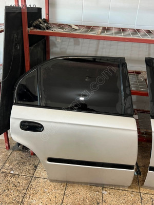 1998-2001 Honda Civic İes Sağ Arka kapı