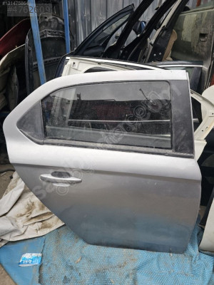 PEUGEOT 301 SAĞ ARKA KAPI