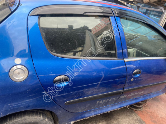PEUGEOT 206   ÇIKMA    SAĞ  ARKA    KAPI