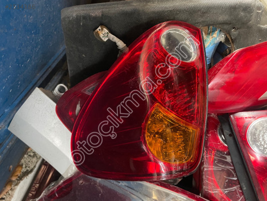 Mitsubishi l200 sağ arka stop lambası