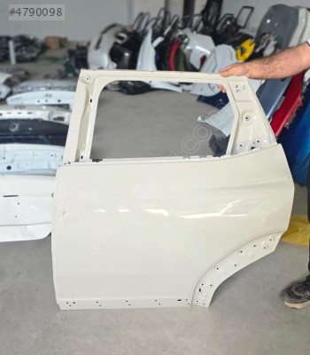 RENAULT DUSTER NARDO GRİ SOL ARKA KAPI ORJINAL GÖÇÜKLÜK