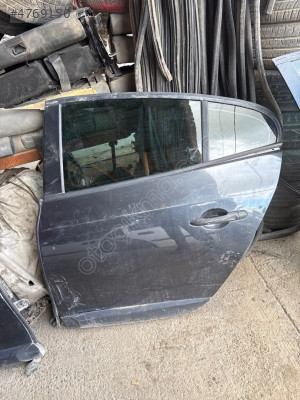 Fluence sol arka kapı