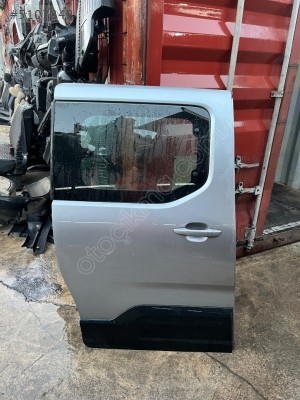 OPEL COMBO SAĞ ARKA KAPI