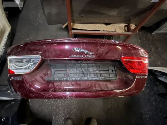 ÇIKMA JAGUAR XE ARKA BAGAJ KAPAĞI