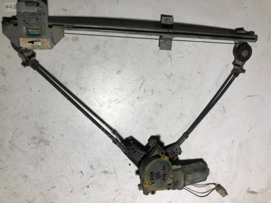 Lada Vega Sağ Ön Kapı Cam Krikosu