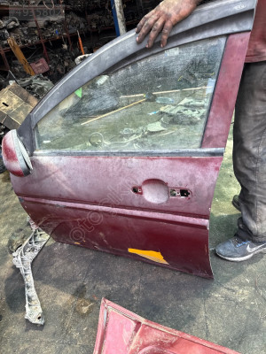 Hyundai accent era sol ön kapı