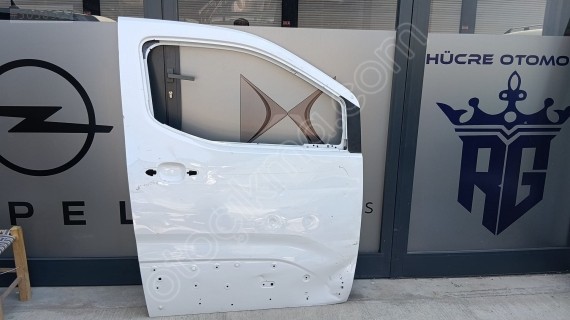 CİTROEN BERLİNGO COMBO RİFTER SAĞ ÖN KAPI