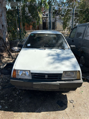 LADA SAMARA ÖN KAPUT