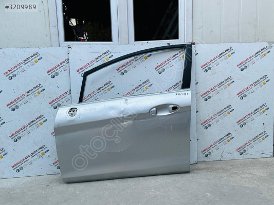 Ford Fiesta sol ön kapı (az hasarlı)2009 16