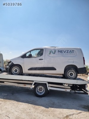 FİAT  DOBLO  2024  MODEL  ÇIKMA   AYNA