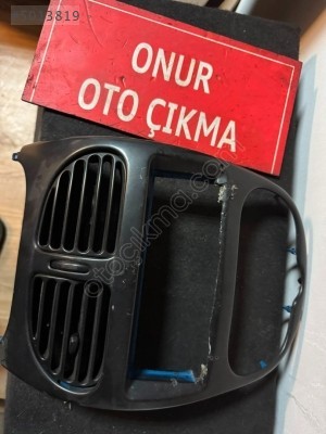 PEUGEOT 206 TEYP ÇERÇEVESİ