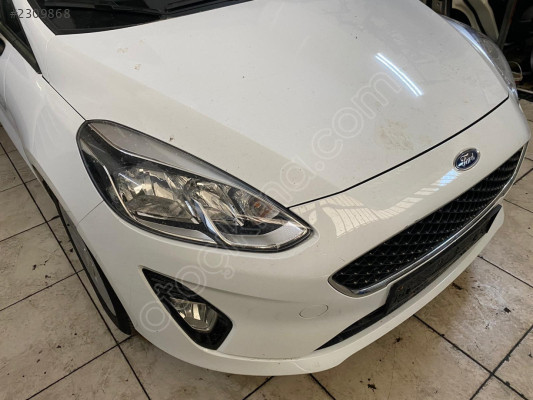 FORD FİESTA 2019 SAĞ FAR
