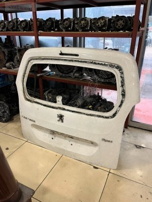 PEUGEOT  PARTNER  TEPEE   BAGAJ  KAPAĞI