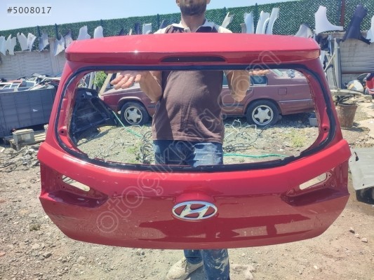 HYUNDAİ İ20 BAGAJ KAPAĞI