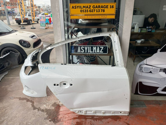 RENAULT FLUENCE SAĞ ARKA KAPI ORJİNAL
