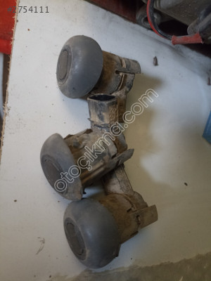 Ford Connect arka tampon park sensörü