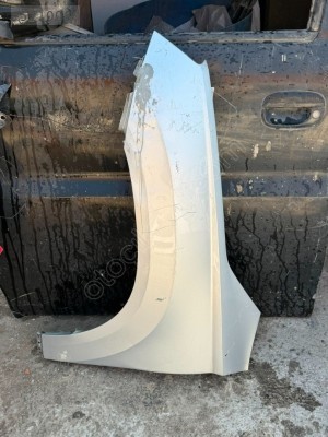 SKODA KAROQ SOL ÖN ÇAMURLUK