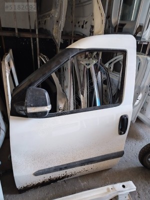 Fiat Doblo çıkma sol ön kapı dolu hatasız