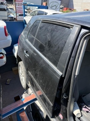 VOLKSWAGEN GOLF 5 SAĞ ARKA KAPI DOLU