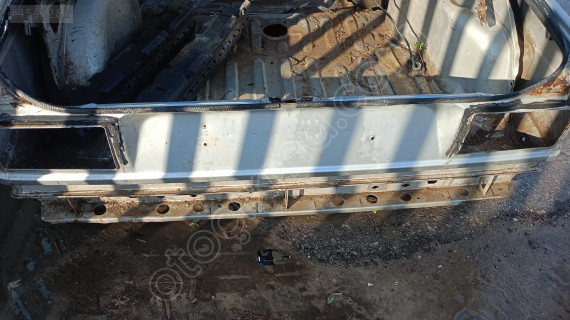renault R9 arka panel