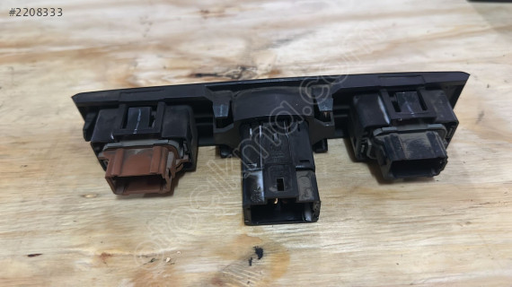 RENAULT CLİO 2SYMBOL  4LÜ FLANŞÖR DÜĞME
