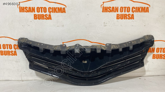 Toyota yaris ön  Panjur