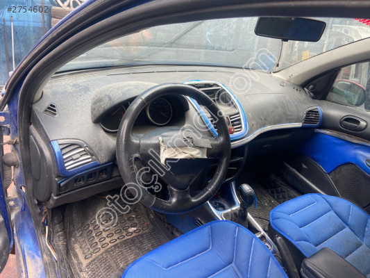 PEUGEOT  206+  GÖĞÜS