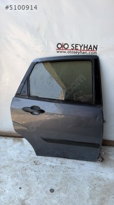 ford focus 1 sağ arka kapı 2003