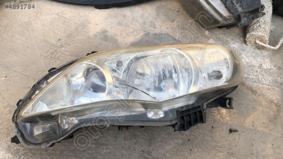 Toyota corolla Orjinal çıkma sol far