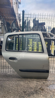 Reno clio 2 çıkma sağ arka kapı