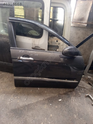 KİA CERATO SAĞ ÖN KAPI