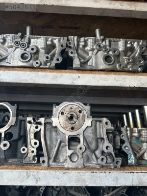 Toyota corolla dizel silindir kapağı
