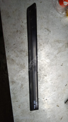 Mazda 323 Sağ Arka Kapı Çıtası çıkma