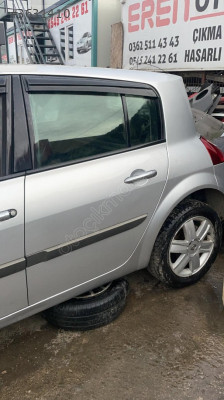 Renault megane 2 4 adet celik jant orijinal