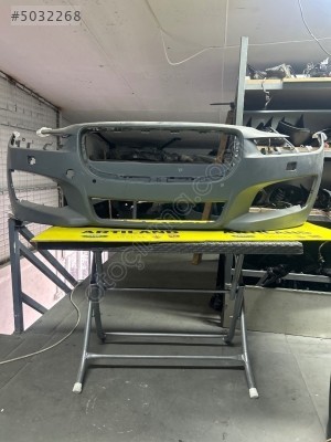 Jaguar Xe ön tampon