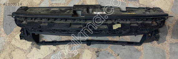 01795 PEUGEOT 208 ÖN PANEL ÜST PLASTİK