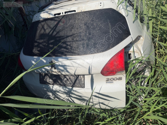 Peugeot 2008 bagaj kapağı