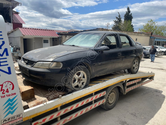 OPEL VECTRA B SOL ÖN KAPI ÇIKMA ORJİNAL