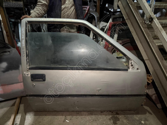 MİTSUBİSHİ LANCER SAĞ ÖN KAPI CAMI TEK KAPI ARAÇ İÇİN 84-88 MODEL