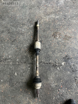 RENAULT TRAFİC 1.9 SAĞ AKS KOMPLE