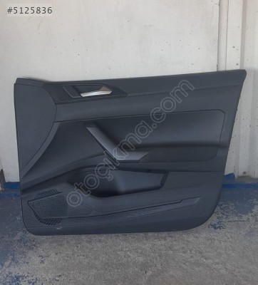 volkswagen taigo sağ ön kapı döşemesi