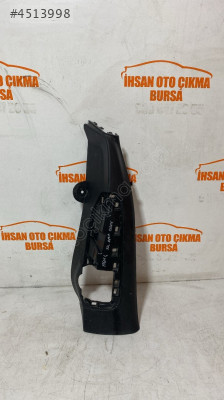Renault Megane 4 sol arka direk plastik