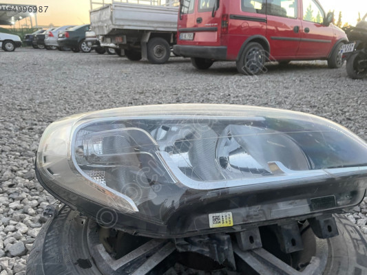 Fiat Doblo sağ far